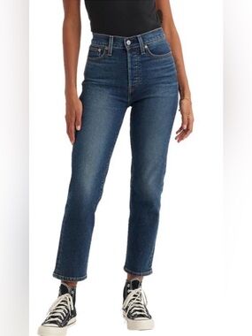 Levi’s Wedgie Straight Jeans Size 26 Medium Wash